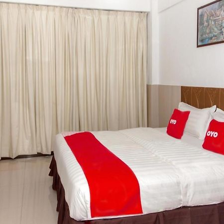 Oyo 89851 Leila Hotel SDK Εξωτερικό φωτογραφία