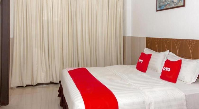 Oyo 89851 Leila Hotel SDK Εξωτερικό φωτογραφία