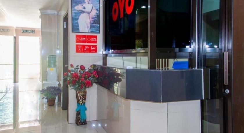 Oyo 89851 Leila Hotel SDK Εξωτερικό φωτογραφία