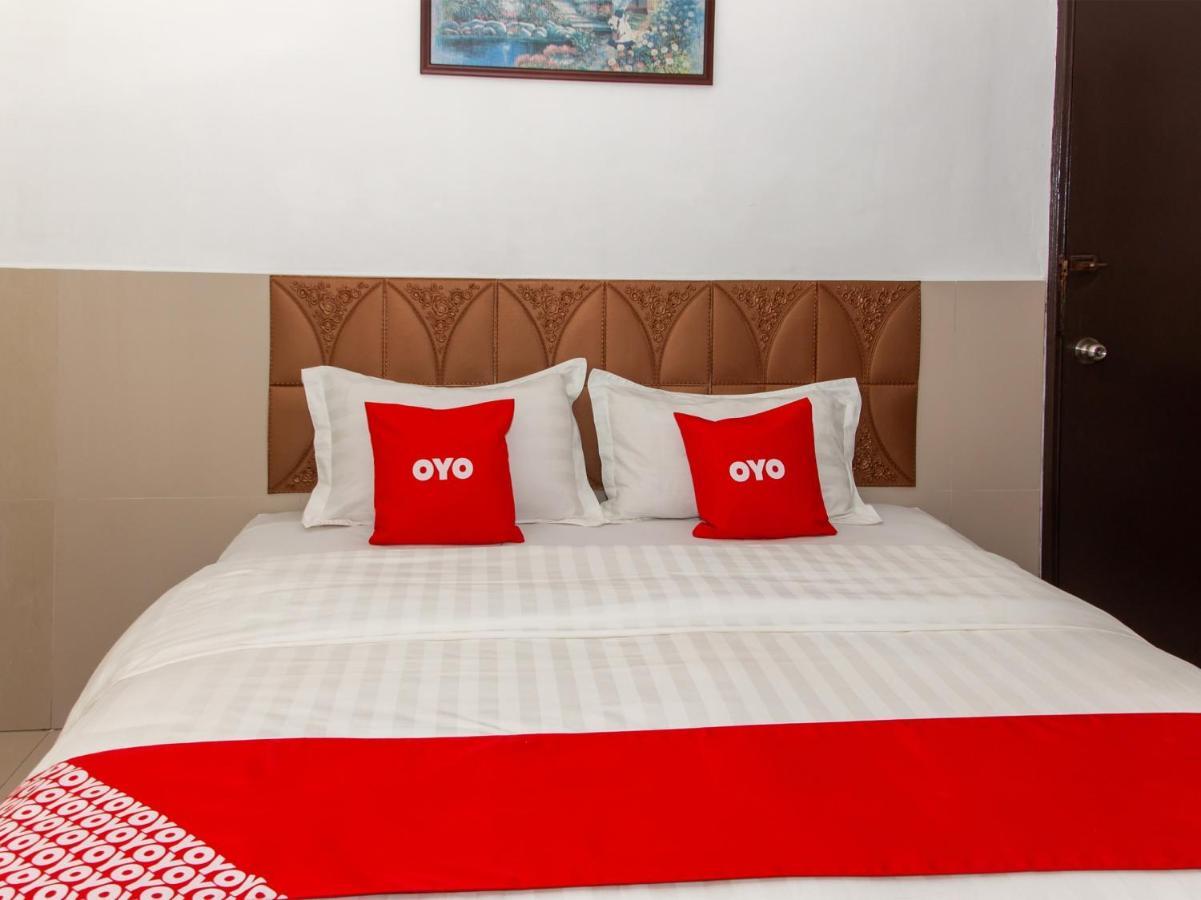 Oyo 89851 Leila Hotel SDK Εξωτερικό φωτογραφία