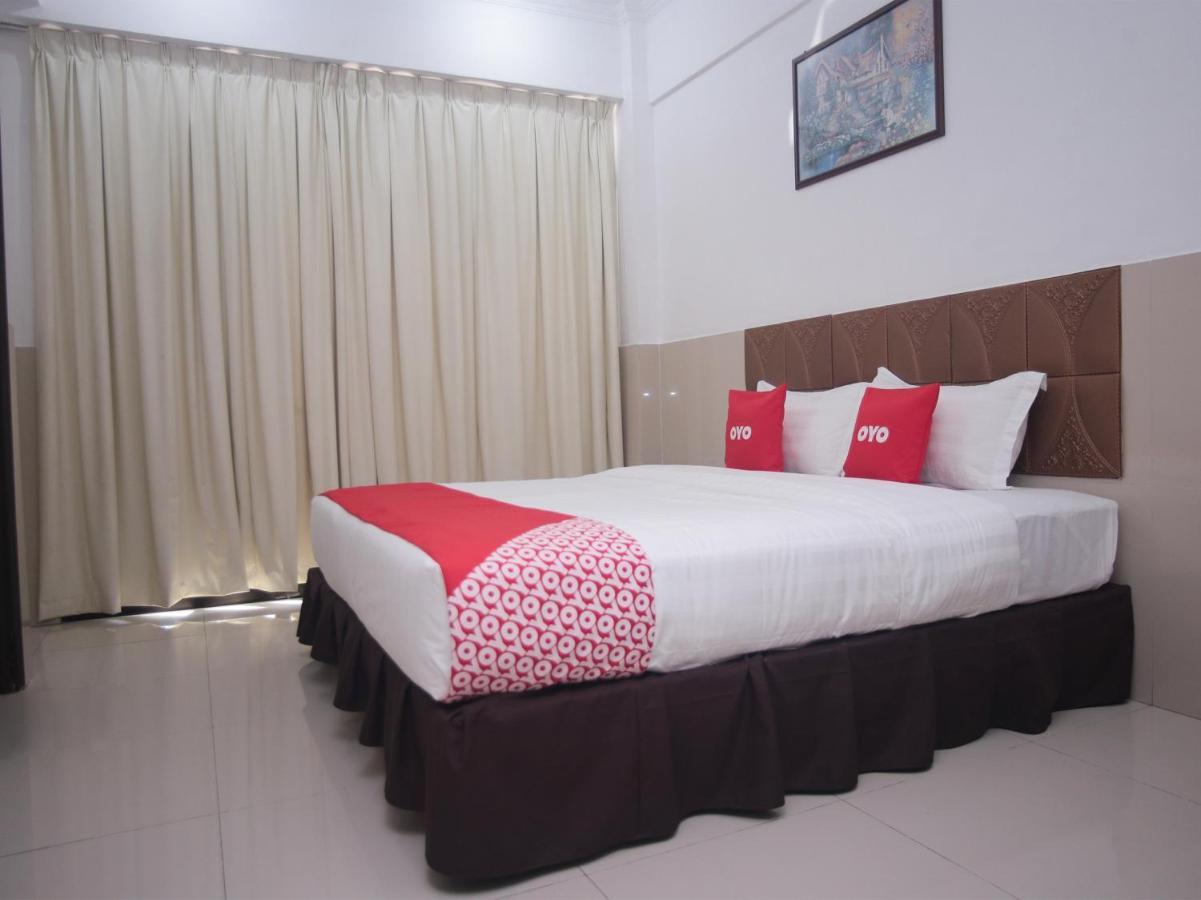 Oyo 89851 Leila Hotel SDK Εξωτερικό φωτογραφία