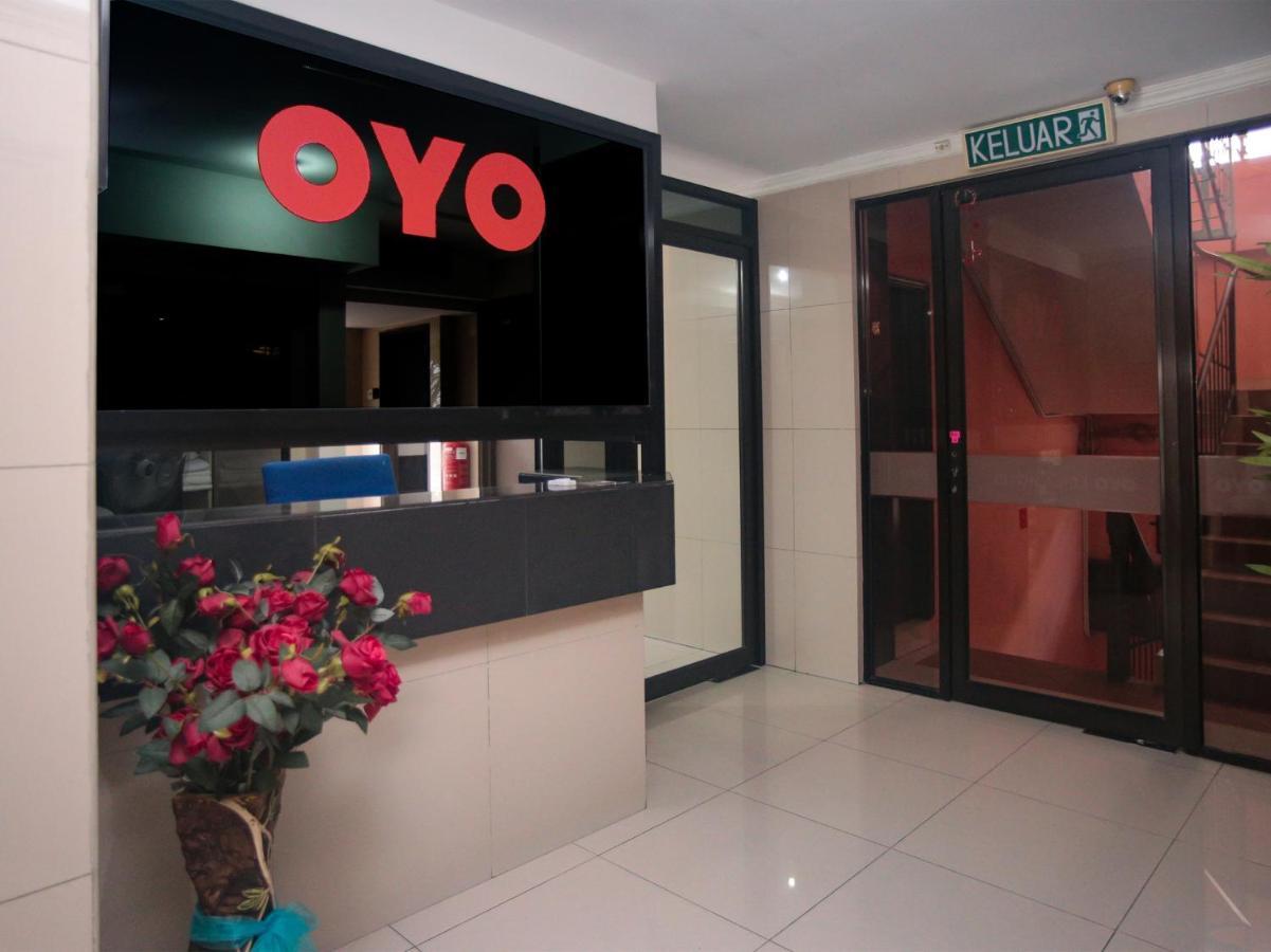 Oyo 89851 Leila Hotel SDK Εξωτερικό φωτογραφία